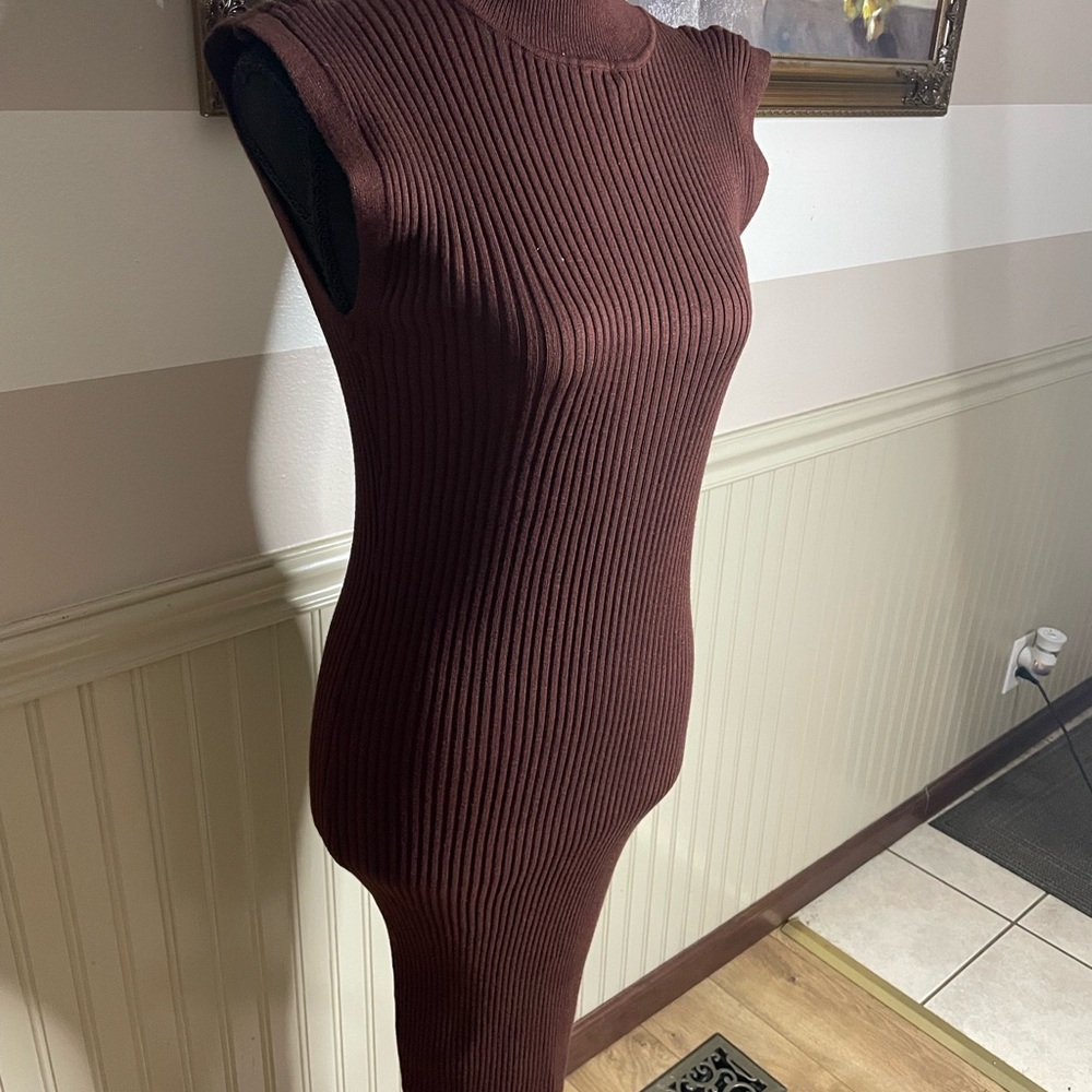 Pink Rose Sleeveless Turtleneck Rib Knit Midi Dress size Medium - Picture 3 of 9